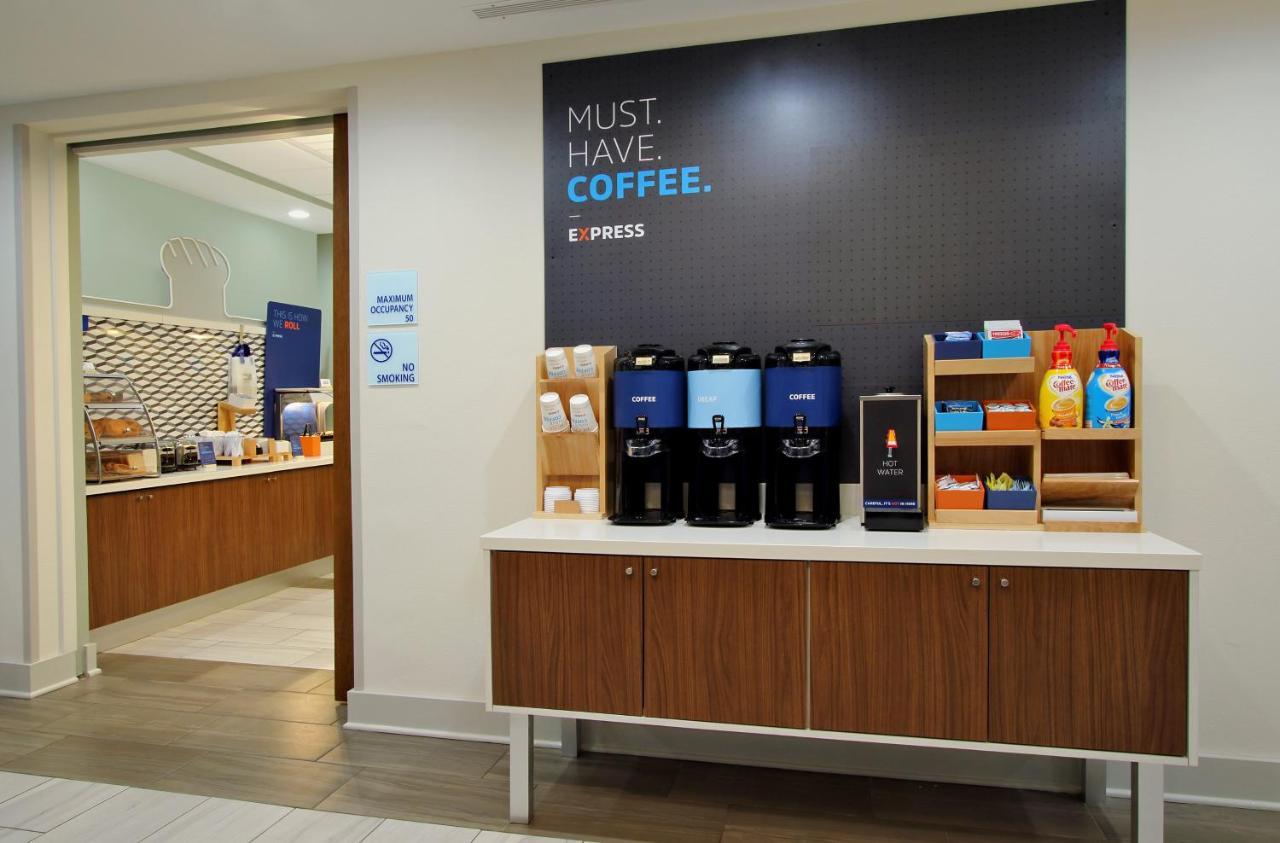 Holiday Inn Express Somerset By Ihg Exterior photo