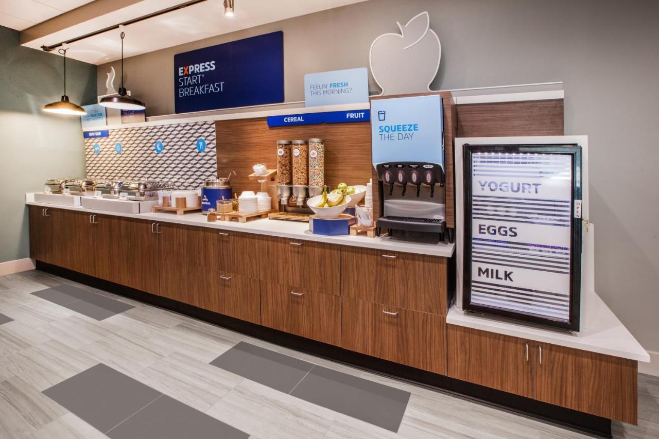 Holiday Inn Express Somerset By Ihg Exterior photo
